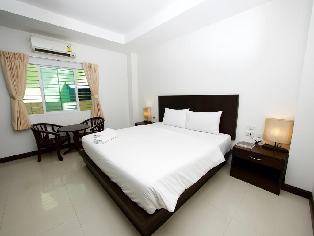 Hotel 99 Voyage Patong Extérieur photo