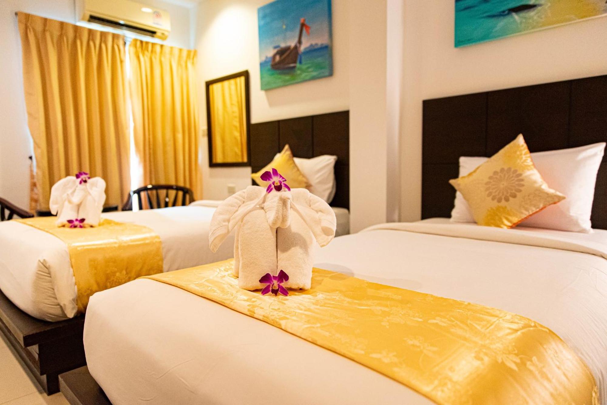 Hotel 99 Voyage Patong Extérieur photo