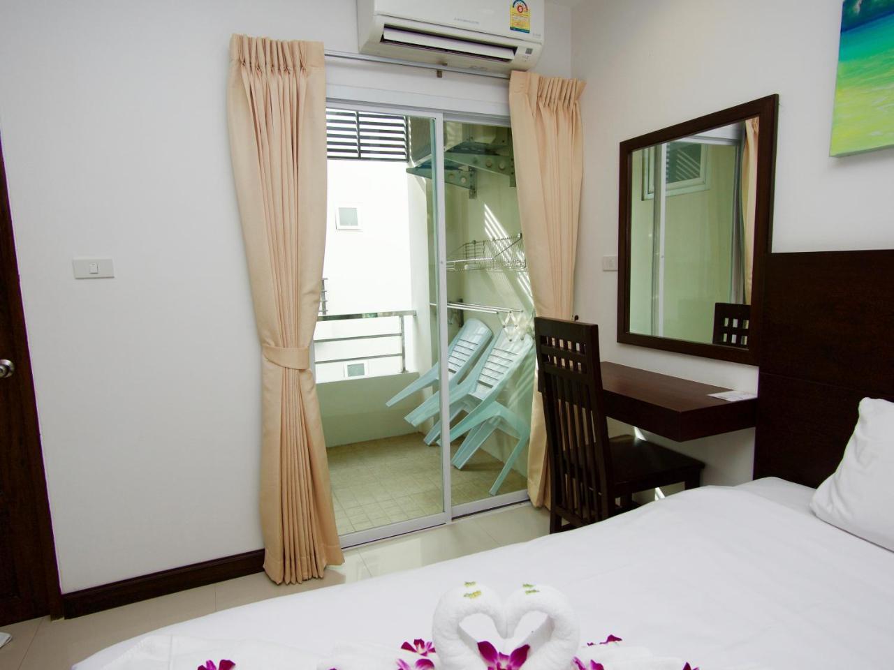 Hotel 99 Voyage Patong Extérieur photo